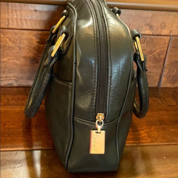 Women's classic little black hand bag all leather! - Picture 5 of 7